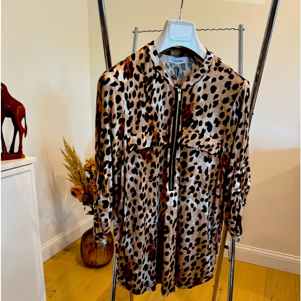 Calvin Klein Half Zip 3/4 Sleeve Leopard Print Top - L - NWT